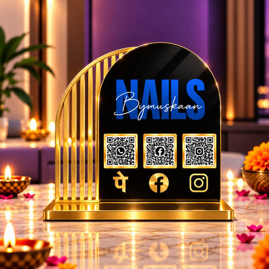 3QR Arch Black Gold Standee